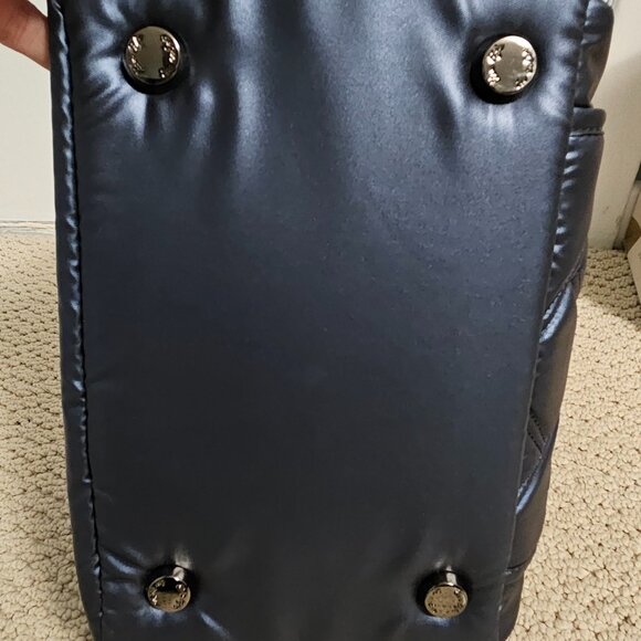 Lug Rumble Satchel - NO SHOULDER STRAP included - Picture 6 of 9